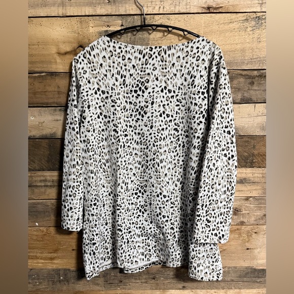 TWO DG2 by Diane Gilman Leopard Print Tops - Picture 5 of 7